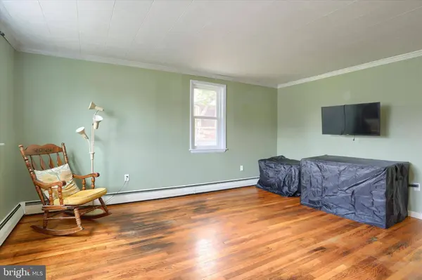 1020 CHAMBERS ST, Harrisburg, PA 17113