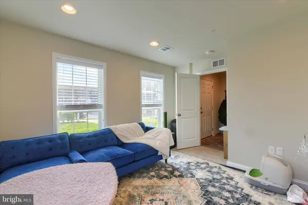 3100 EGRETON RD, Mechanicsburg, PA 17055