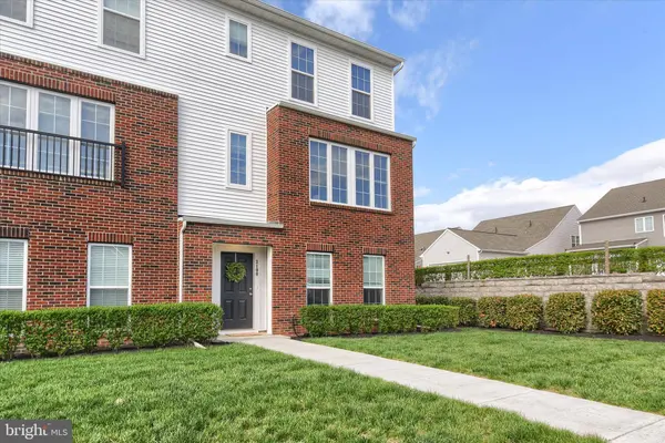 3100 EGRETON RD, Mechanicsburg, PA 17055