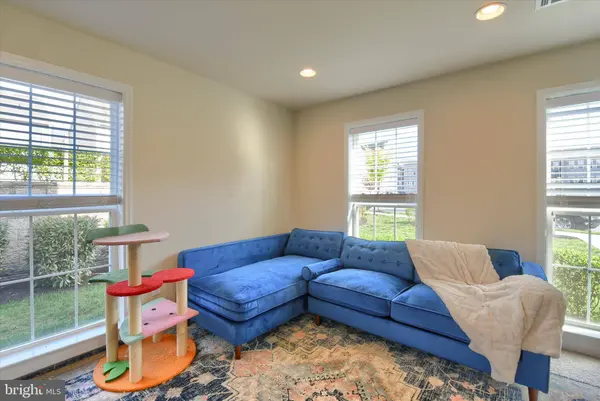 3100 EGRETON RD, Mechanicsburg, PA 17055