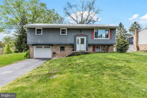 832 STONEY CREEK DR, Dauphin, PA 17018