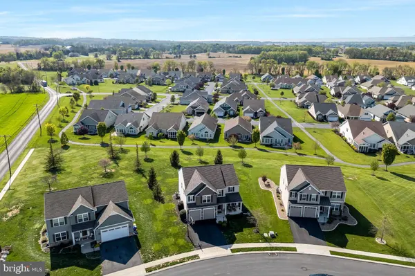 52 DANBURY DRIVE, Mechanicsburg, PA 17050