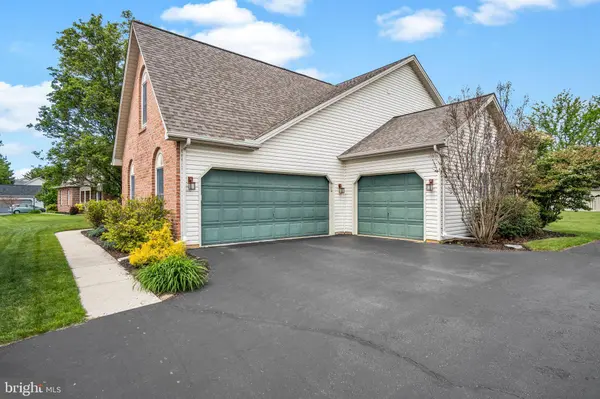 38 MAYBERRY LANE, Mechanicsburg, PA 17050