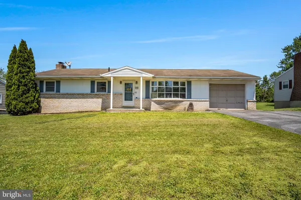117 PEARL DRIVE, Carlisle, PA 17013