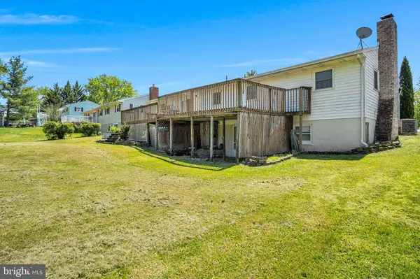 117 PEARL DRIVE, Carlisle, PA 17013