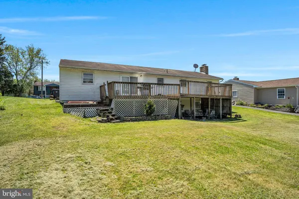 117 PEARL DRIVE, Carlisle, PA 17013