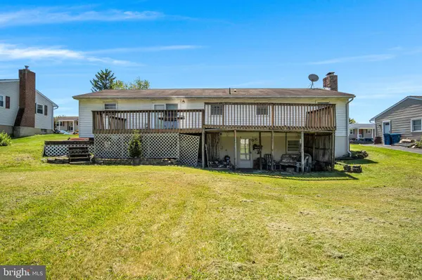 117 PEARL DRIVE, Carlisle, PA 17013