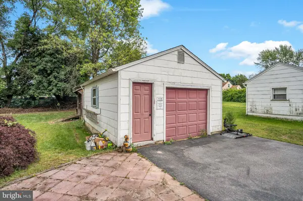 1945 SPRING ROAD, Carlisle, PA 17013