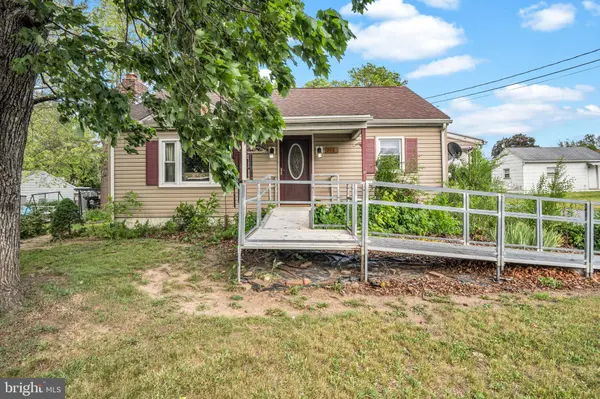 1945 SPRING ROAD, Carlisle, PA 17013