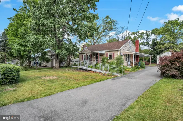 1945 SPRING ROAD, Carlisle, PA 17013