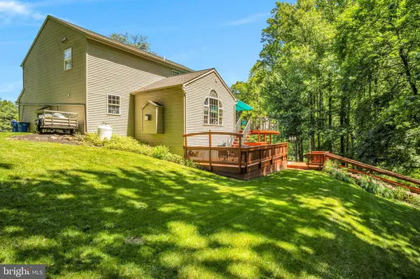 40 BROOK CIR, Etters, PA 17319