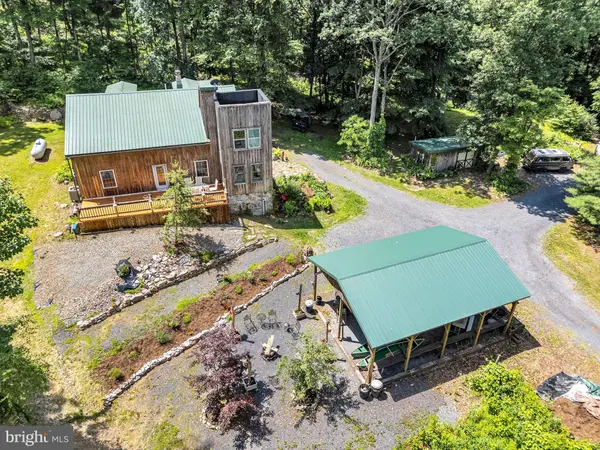 121 RAVINE LN, Newport, PA 17074