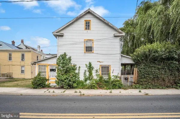 3 S LOCUST ST, Shiremanstown, PA 17011