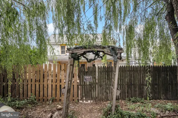 3 S LOCUST ST, Shiremanstown, PA 17011