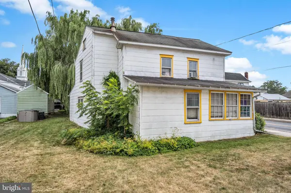 3 S LOCUST ST, Shiremanstown, PA 17011