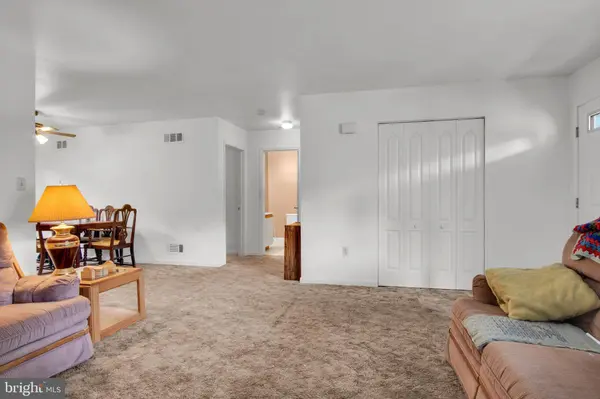 221 PENNSYLVANIA AVE, Enola, PA 17025