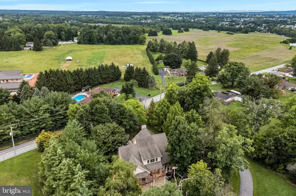 2250 BAKER RD, York, PA 17408