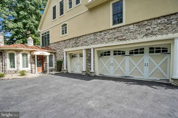 2250 BAKER RD, York, PA 17408