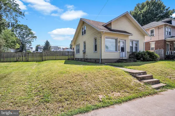 2323 CANBY ST, Harrisburg, PA 17103