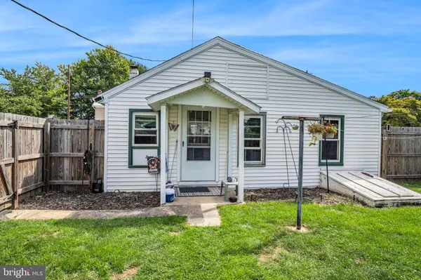 309 CHESTNUT ST, Mount Holly Springs, PA 17065
