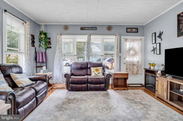 309 CHESTNUT ST, Mount Holly Springs, PA 17065