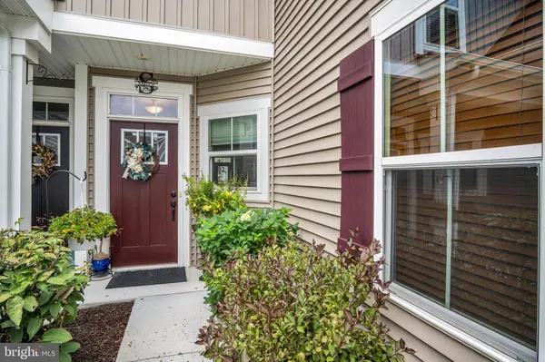 2222 CAROLINE LN, Harrisburg, PA 17110