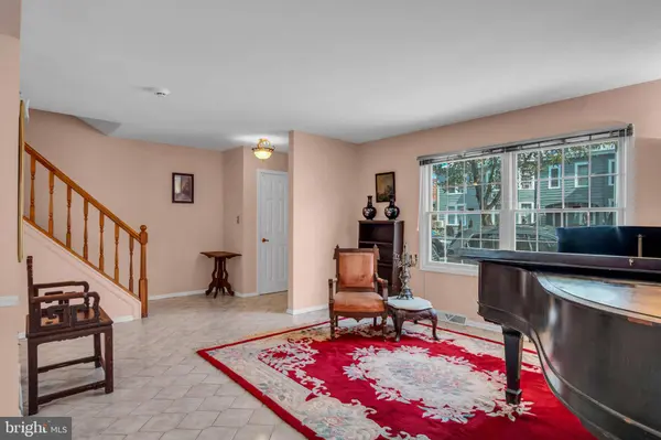 1422 GREEN ST, Harrisburg, PA 17102