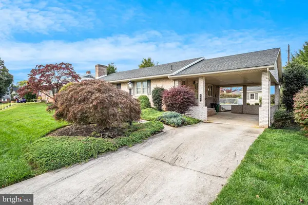 583 E ST, Carlisle, PA 17013