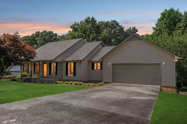 5531 Willow Oak Dr, Baxter, TN 38544