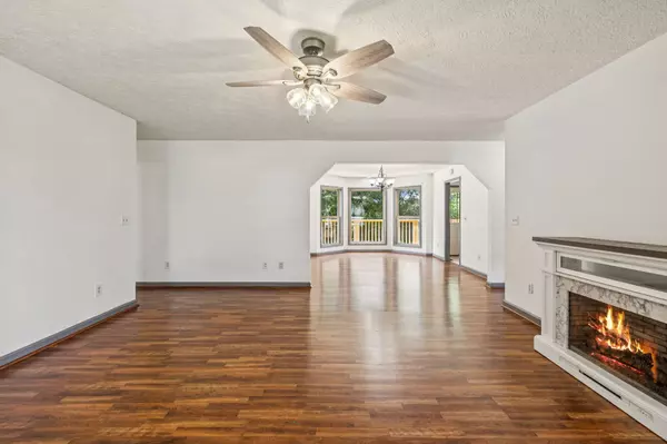 5531 Willow Oak Dr, Baxter, TN 38544