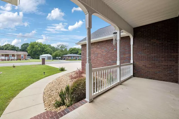 314 W Main St, Alexandria, TN 37012