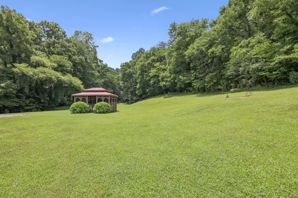 1619 Indian Creek Rd, Whitleyville, TN 38588