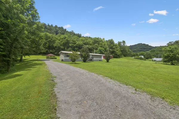 1619 Indian Creek Rd, Whitleyville, TN 38588