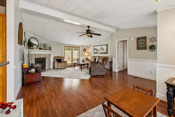 12 Blue Bird Dr, Brush Creek, TN 38547