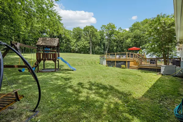 12 Blue Bird Dr, Brush Creek, TN 38547