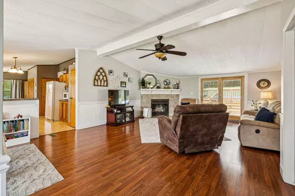 12 Blue Bird Dr, Brush Creek, TN 38547