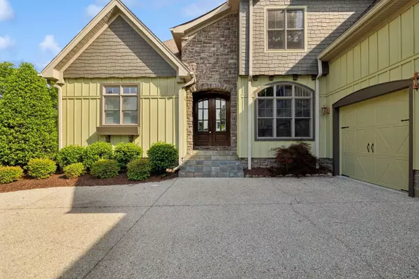 150 Valley Vista Dr, Carthage, TN 37030