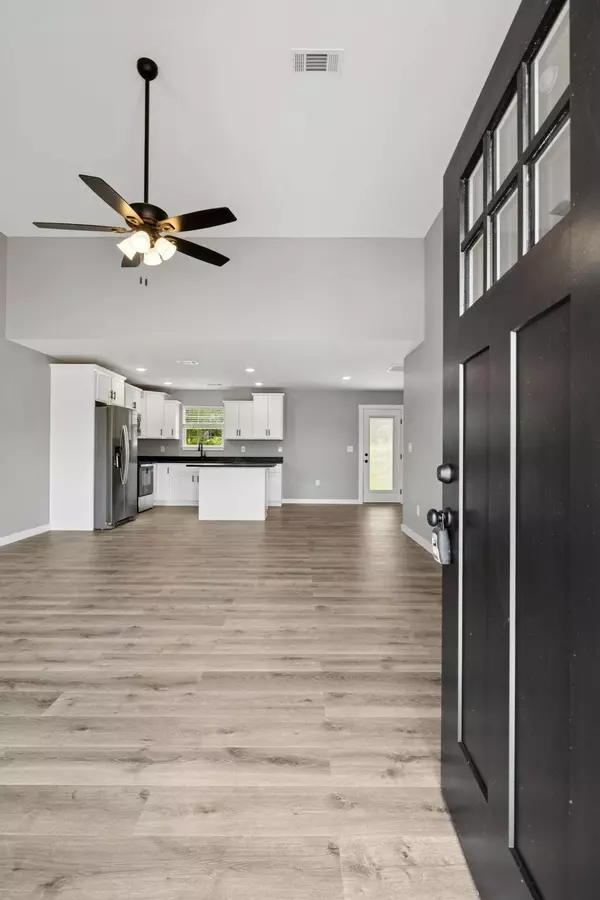 150 Alice Preston Loop, Gordonsville, TN 38563