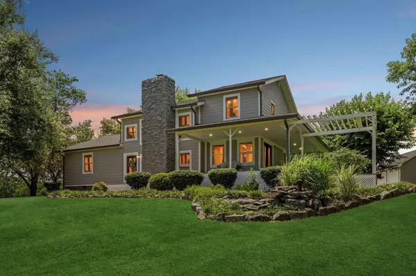 371 Maple St, Gordonsville, TN 38563