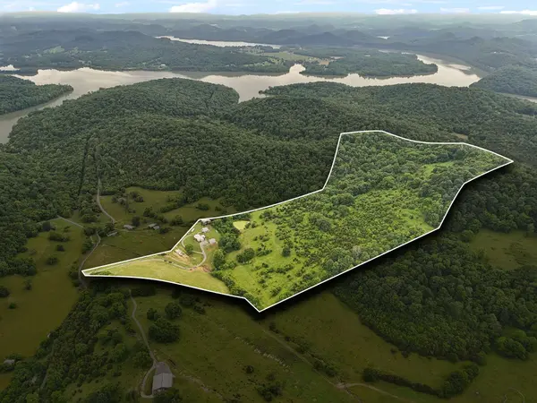 13 Duke Hollow Ln, Carthage, TN 37030