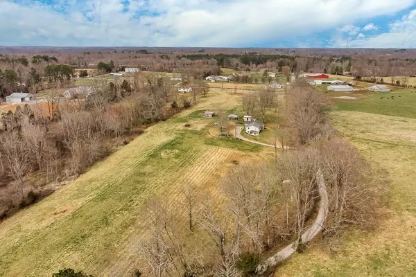 2585 Pow Rd, Baxter, TN 38544