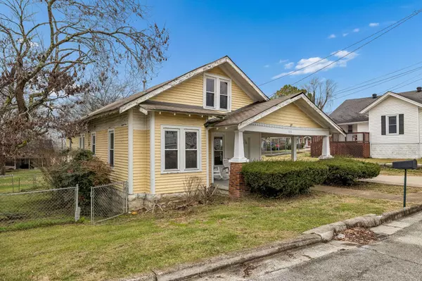 515 Water St, Carthage, TN 37030