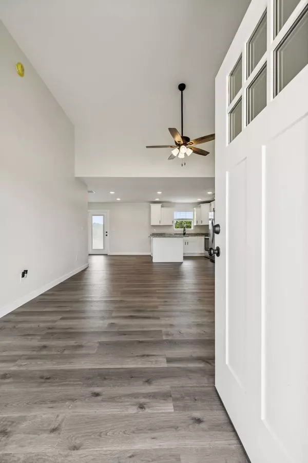 138 Alice Preston Loop, Gordonsville, TN 38563