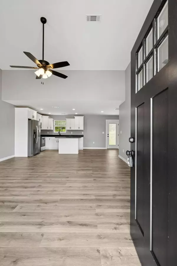 150 Alice Preston Loop, Gordonsville, TN 38563