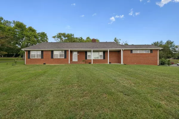 114 Calhoun St, Smithville, TN 37166