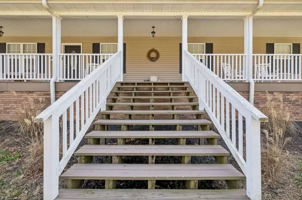 237 Grant Hwy, Gordonsville, TN 38563