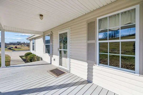 162 Pigeon Roost Rd, Brush Creek, TN 38547