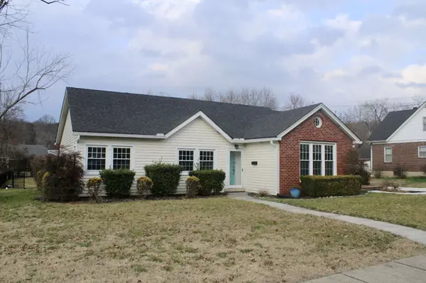 225 Jackson Ave, Carthage, TN 37030