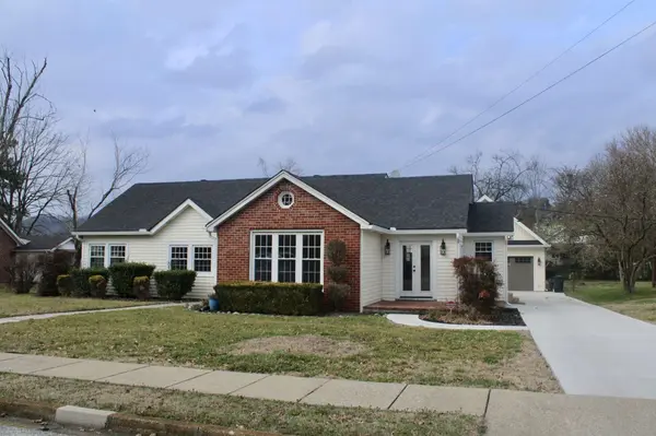 225 Jackson Ave, Carthage, TN 37030