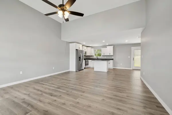 150 Alice Preston Loop, Gordonsville, TN 38563